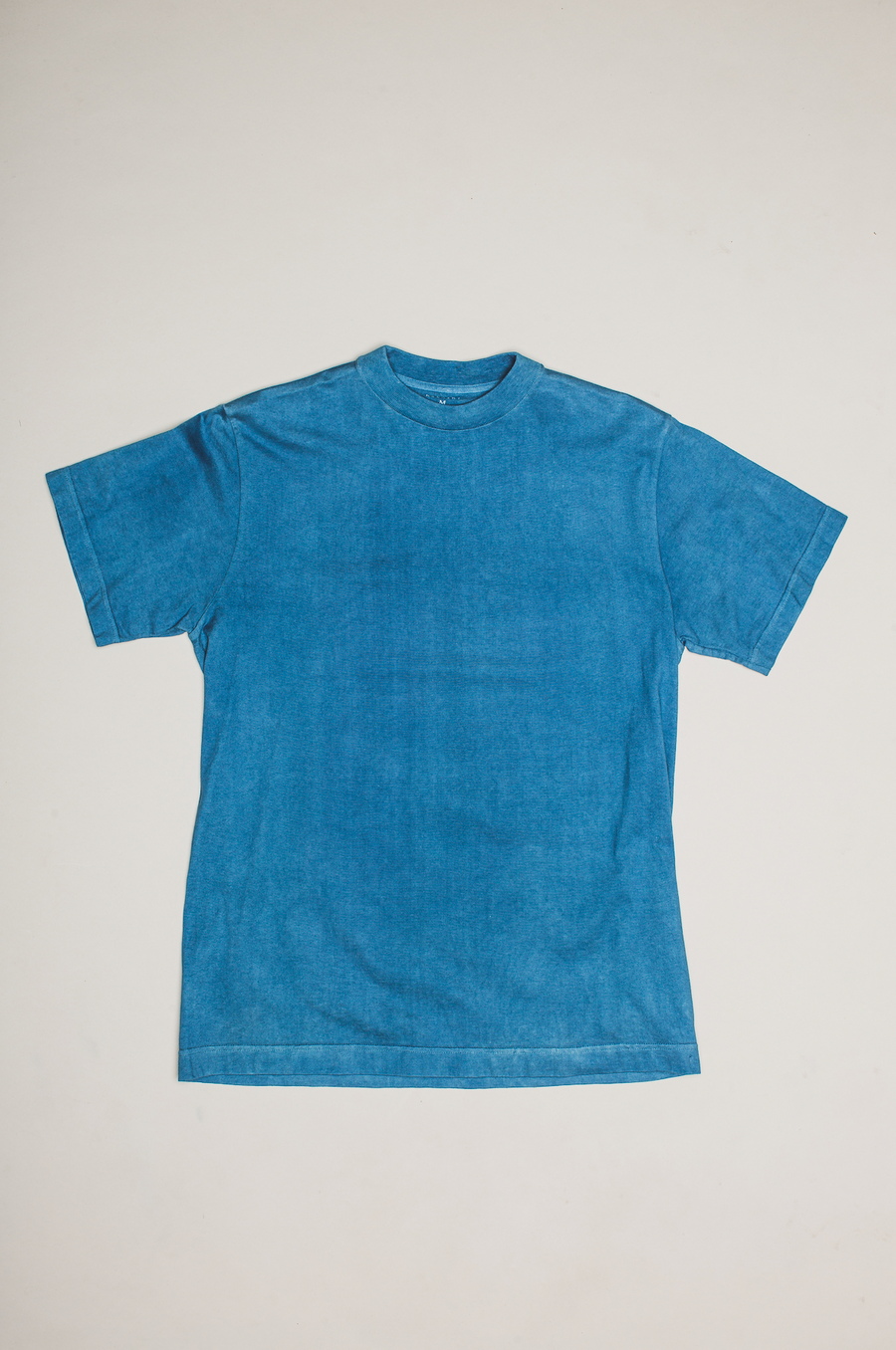 Buaisou 'Light Indigo' Tee